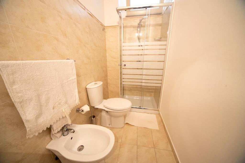 Casa Vacanze Il Fischio Del Vento Zafferana Etnea Ngoại thất bức ảnh